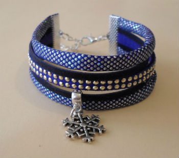 Bracelet manchettes bleu tissu